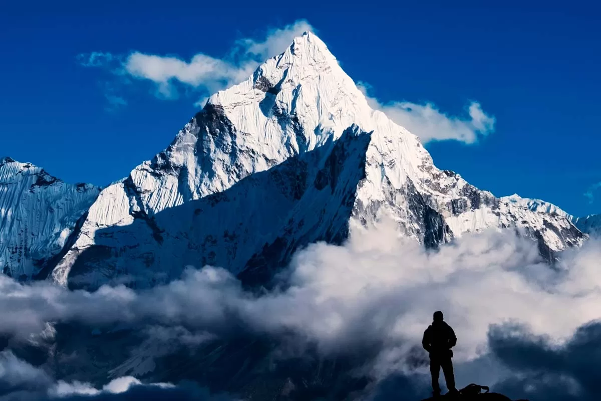 Monte Everest: A Montanha Mais Alta do Planeta