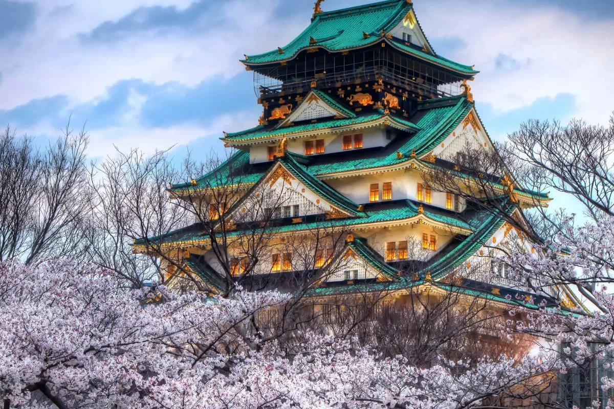 Castelo de Osaka: Uma Viagem ao Japão Feudal da série “Xógum”